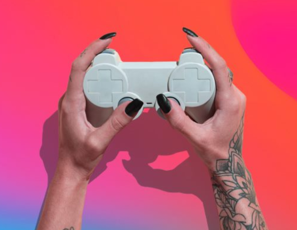 Gaming console with active gamer